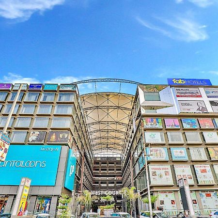 Fabhotel Parkland A Ahmedabad Exterior photo