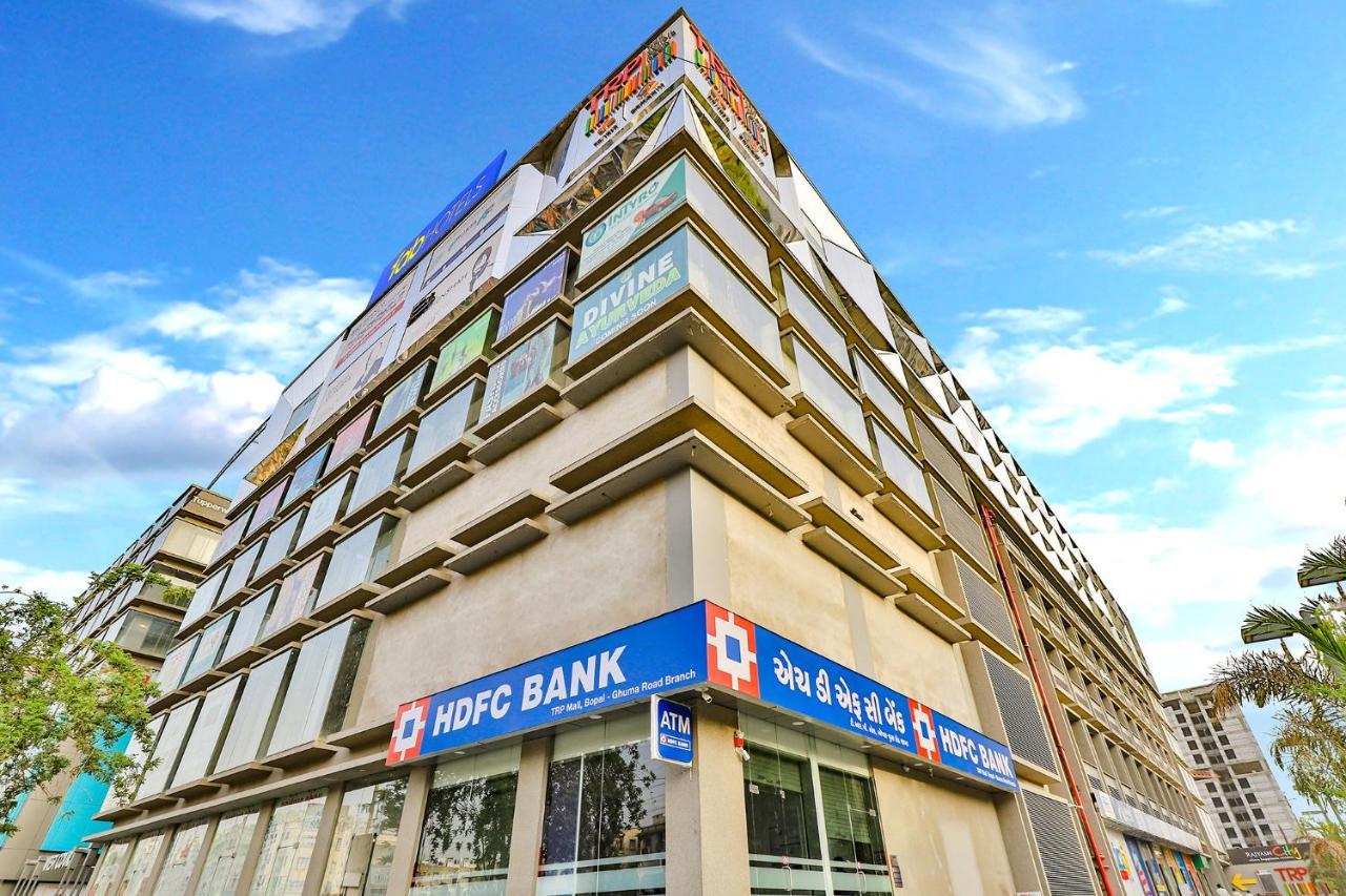 Fabhotel Parkland A Ahmedabad Exterior photo